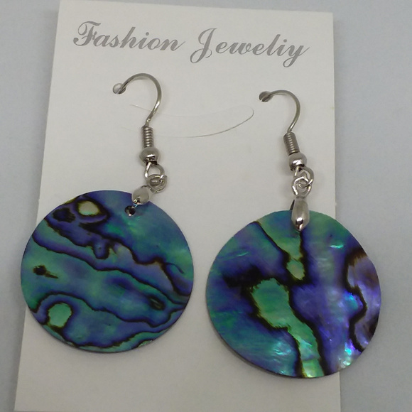 Luny's Emporium Jewelry - Natural Abalone Shell Earrings set